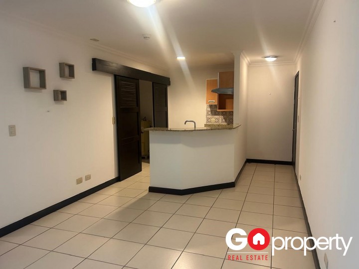 Alquiler de Apartamento con Linea Blanca, Rio Oro Santa Ana